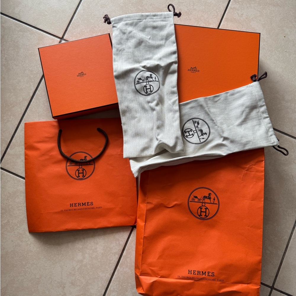 Hermes Orange and Cream Packaging Set